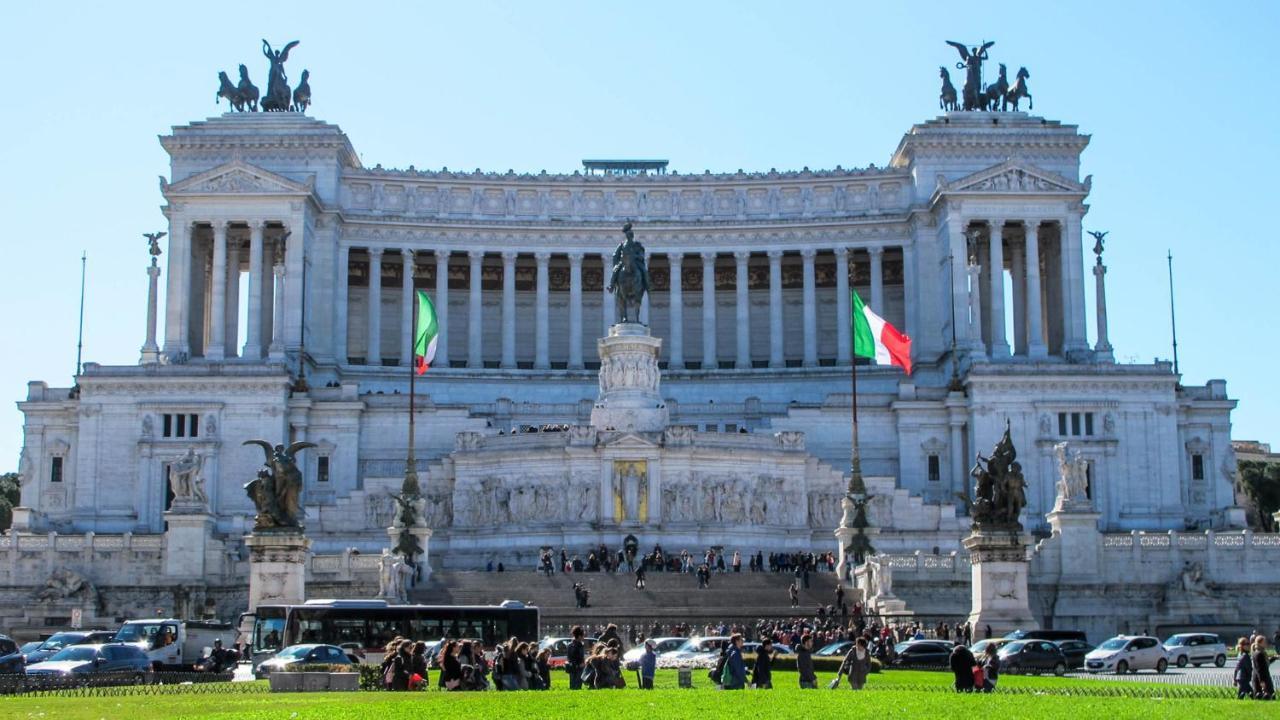 Casa Arco Della Chiesa Nuova - Pantheon & Navona Apartment Рим Екстериор снимка