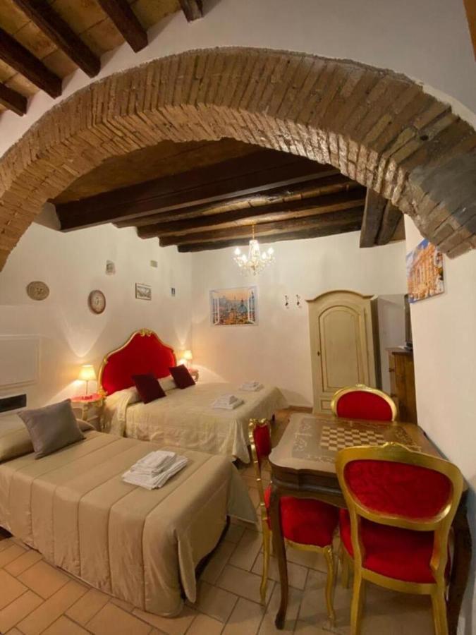 Casa Arco Della Chiesa Nuova - Pantheon & Navona Apartment Рим Екстериор снимка