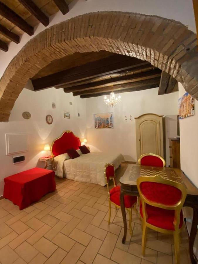 Casa Arco Della Chiesa Nuova - Pantheon & Navona Apartment Рим Екстериор снимка