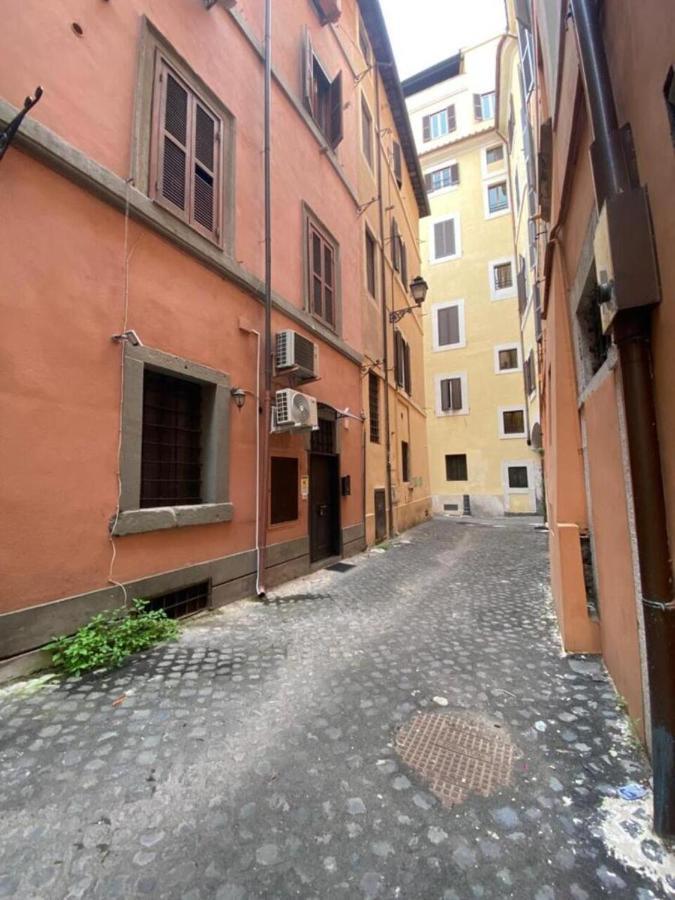 Casa Arco Della Chiesa Nuova - Pantheon & Navona Apartment Рим Екстериор снимка