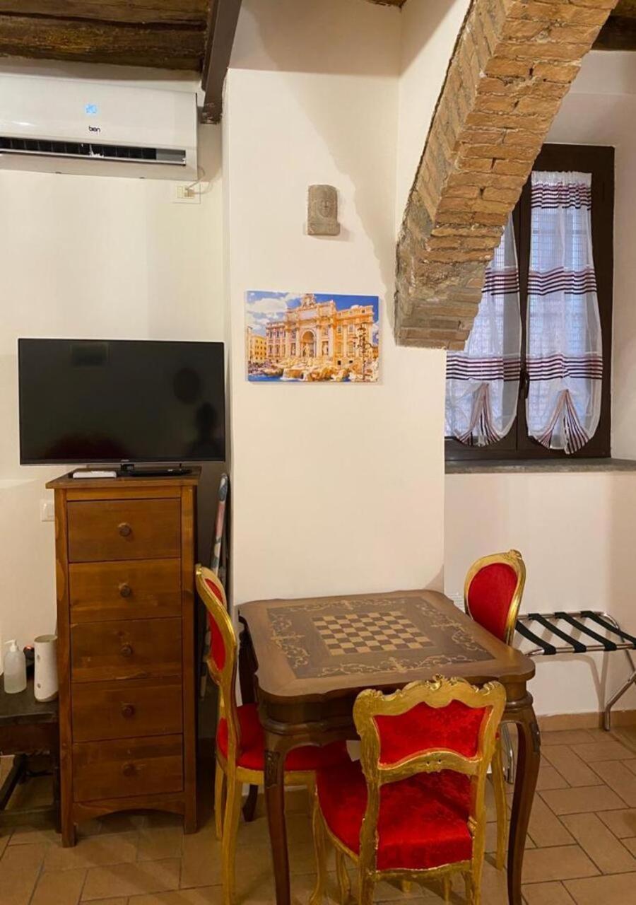 Casa Arco Della Chiesa Nuova - Pantheon & Navona Apartment Рим Екстериор снимка